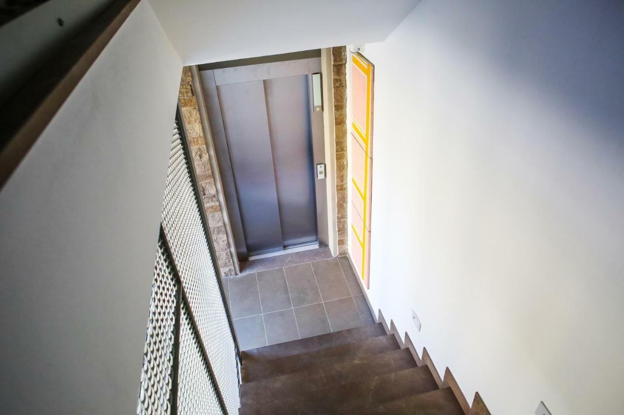 B&B Warmup Grosseto - Parcheggio Incluso Nella Corte Interna 外观 照片